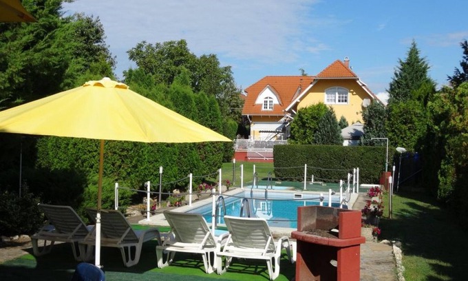 Balatonszarszo House | Holiday house with pool, house 2 B side with pool (Gem.) (Up to 5 person occupancy)