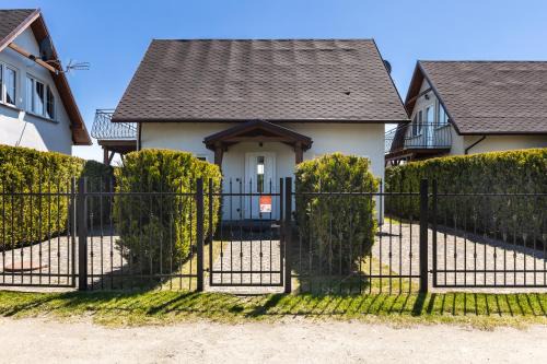 gmina Wolin House | Holiday Houses Alana & Alva with Garden by Noclegi Renters