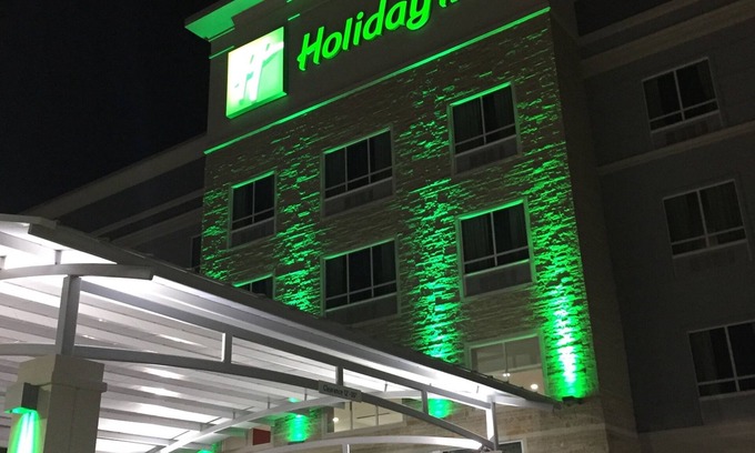 Abilene Hotel | Holiday Inn Abilene - North College Area by IHG