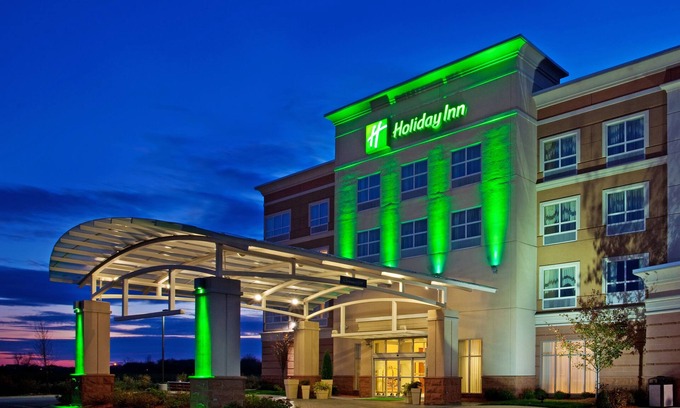 Aurora Hotel | Holiday Inn Aurora North - Naperville by IHG