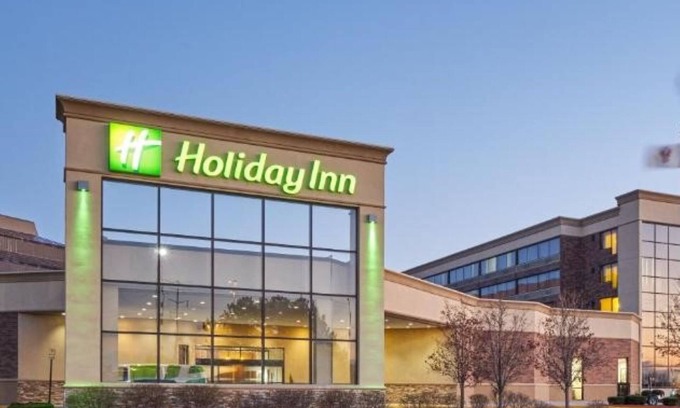 Matteson Hotel | Holiday Inn Chicago Matteson Conf Center, an IHG Hotel
