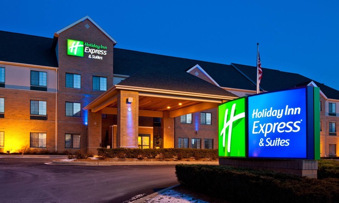 Pleasant Prairie Hotel | Holiday Inn Express Hotel & Suites Pleasant Prairie-Kenosha by IHG