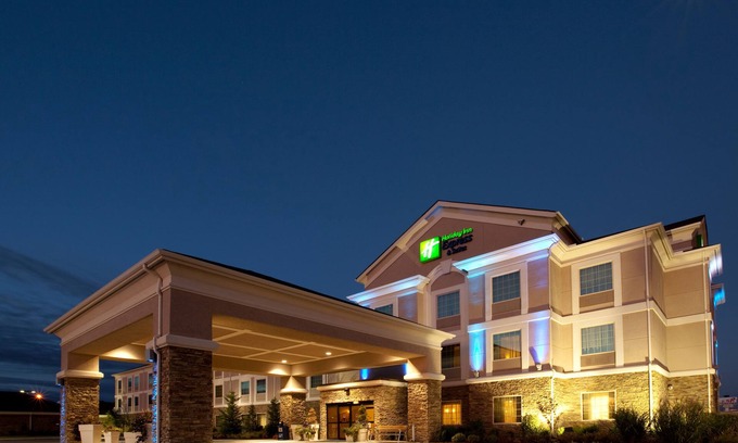 Ada Hotel | Holiday Inn Express Ada by IHG