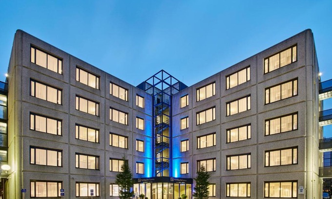 Hoofddorp Hotel | Holiday Inn Express Amsterdam - Schiphol by IHG