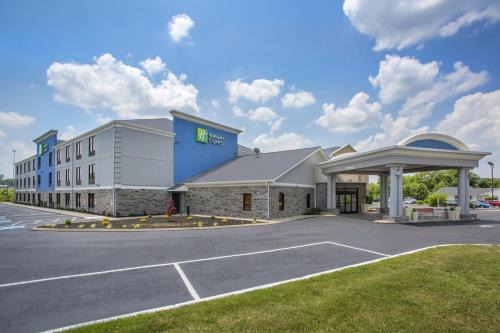 Berea Hotel | Holiday Inn Express Berea by IHG
