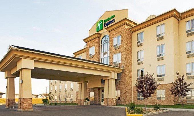 Grande Prairie Hotel | Holiday Inn Express Grande Prairie by IHG