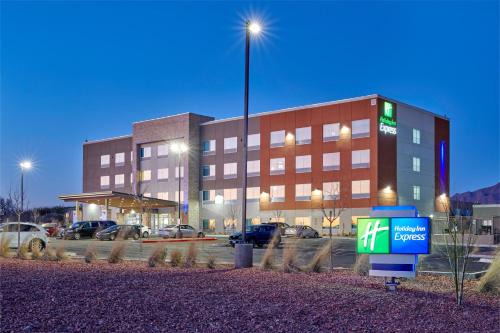 El Paso Hotel | Holiday Inn Express - El Paso - Sunland Park Area by IHG