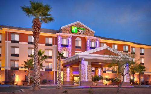 Biggs Field Hotel | Holiday Inn Express El Paso I-10 East by IHG