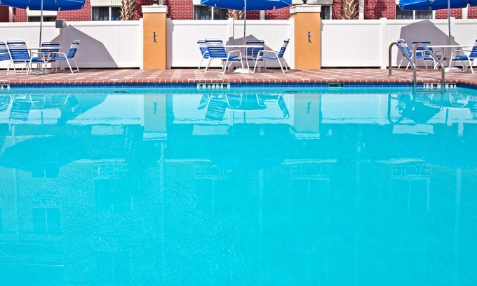 Brooksville Hotel | Holiday Inn Express Hotel & Suites Brooksville by IHG
