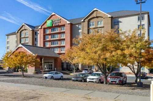 Northeast Heights Hotel | Holiday Inn Express Hotel & Suites Albuquerque Midtown by IHG