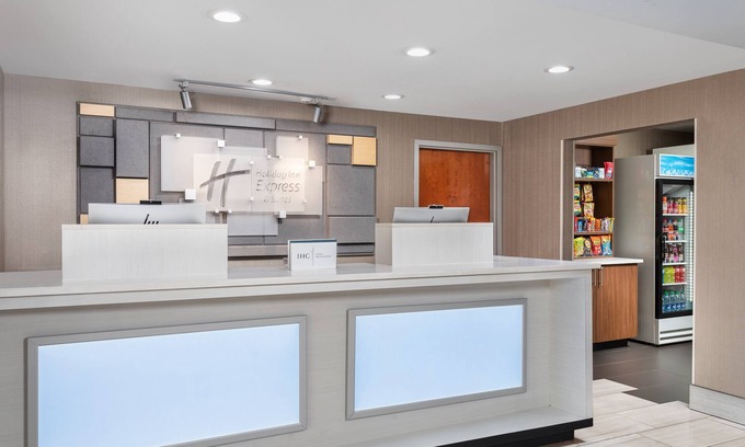 Lookout Valley Neighborhood Association Hotel | Holiday Inn Express Hotel & Suites Chattanooga-Lookout Mtn by IHG