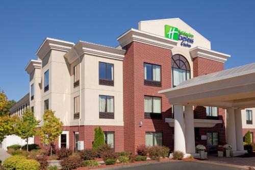 Manchester Hotel | Holiday Inn Express Hotel & Suites Manchester - Airport by IHG
