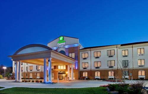 St. Charles Hotel | Holiday Inn Express Hotel & Suites St. Charles by IHG