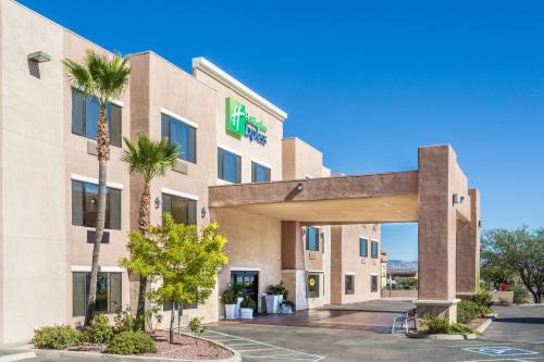 Nogales Hotel | Holiday Inn Express Hotel & Suites Nogales by IHG