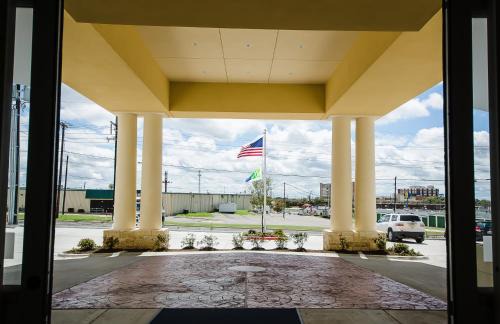 Temple Hotel | Holiday Inn Express Hotel & Suites Temple-Medical Center Area by IHG