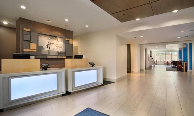 Allen Hotel | Holiday Inn Express Hotel & Suites Dallas NE - Allen by IHG