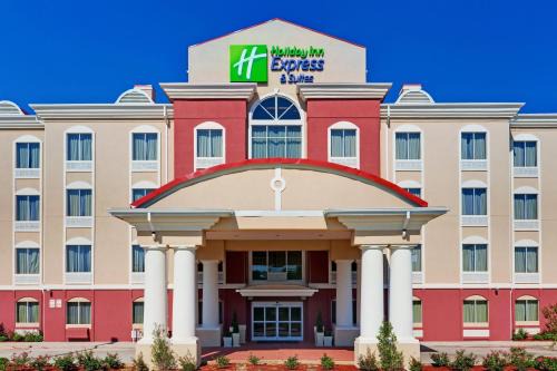 Byram Hotel | Holiday Inn Express Hotel & Suites Byram by IHG