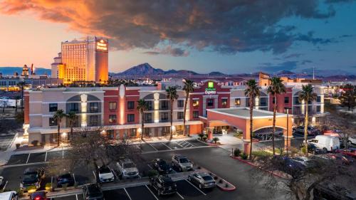 Whitney Ranch Hotel | Holiday Inn Express Hotel and Suites - Henderson by IHG