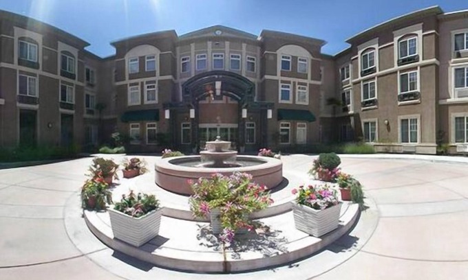 Windsor Hotel | Holiday Inn Express® Windsor Sonoma Wine Country by IHG