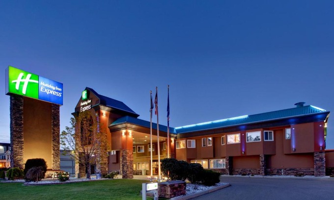 Red Deer Hotel | Holiday Inn Express Red Deer by IHG