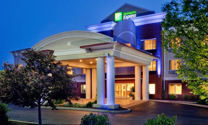 East Irondequoit Hotel | Holiday Inn Express Rochester NE- Irondequoit by IHG