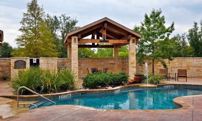 Salado Hotel | Holiday Inn Express Salado-Belton by IHG