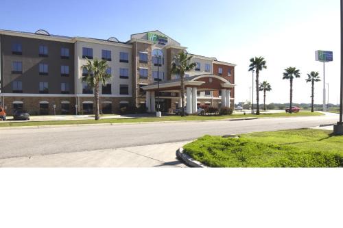 Seguin Hotel | Holiday Inn Express Seguin by IHG