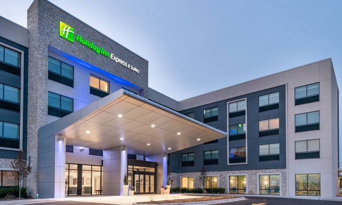 Romeoville Hotel | Holiday Inn Express & Suites Romeoville - Joliet North by IHG
