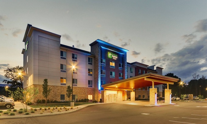 Saugerties Hotel | Holiday Inn Express & Suites Saugerties - Hudson Valley by IHG