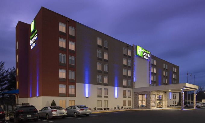 College Park Hotel | Holiday Inn Express & Suites College Park-University Area by IHG