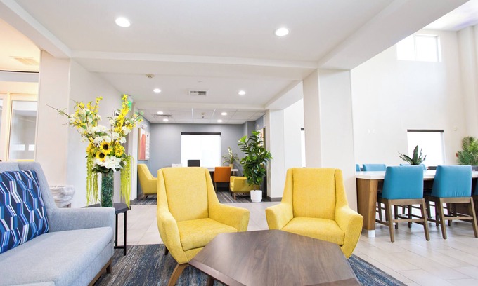 Arden-Arcade Hotel | Holiday Inn Express & Suites Sacramento NE Cal Expo by IHG