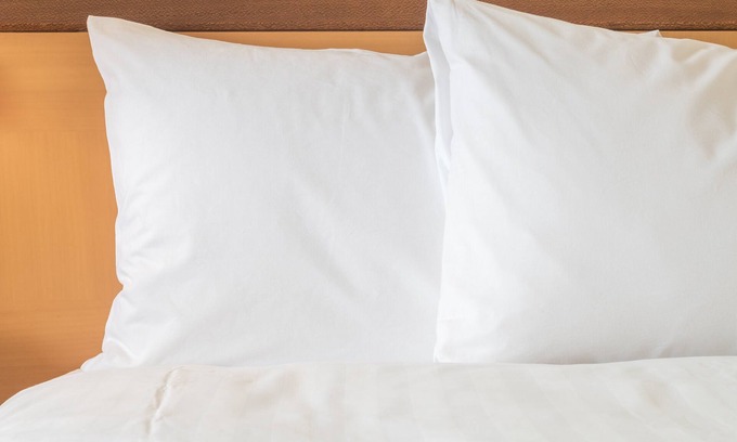 Yorkville Hotel | Holiday Inn Express & Suites Yorkville by IHG