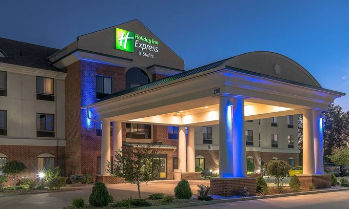 Lafayette Hotel | Holiday Inn Express & Suites Lafayette East by IHG