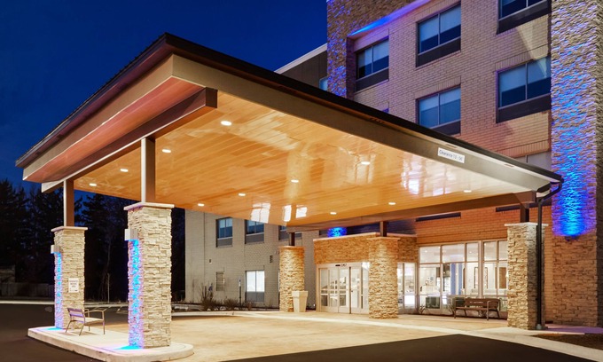 Niles Hotel | Holiday Inn Express & Suites Chicago North Shore - Niles by IHG