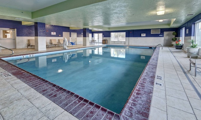 London Hotel | Holiday Inn Express & Suites London by IHG