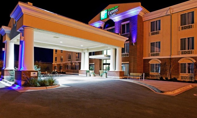 Ozona Hotel | Holiday Inn Express & Suites Ozona by IHG