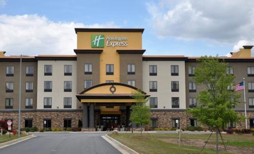 Perry Hotel | Holiday Inn Express & Suites Perry-National Fairground Area by IHG