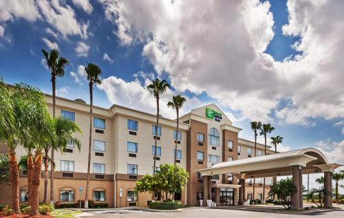 Pharr Hotel | Holiday Inn Express & Suites - Pharr by IHG