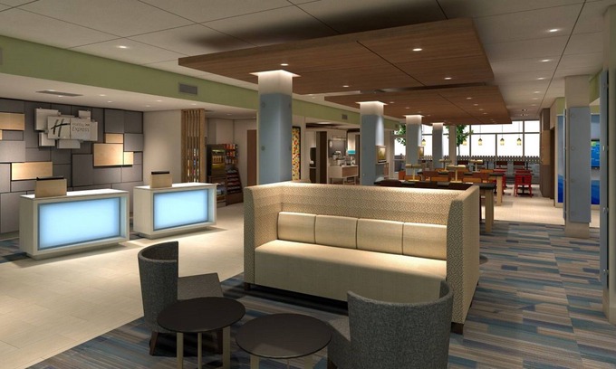 Canton Hotel | Holiday Inn Express & Suites Canton by IHG