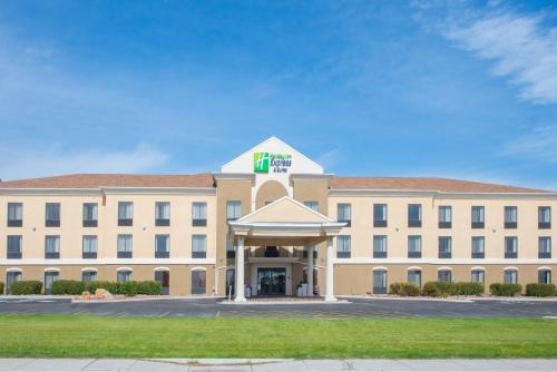 Douglas Hotel | Holiday Inn Express & Suites Douglas by IHG
