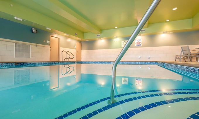 Eagan Hotel | Holiday Inn Express & Suites Eagan - Minneapolis Area by IHG