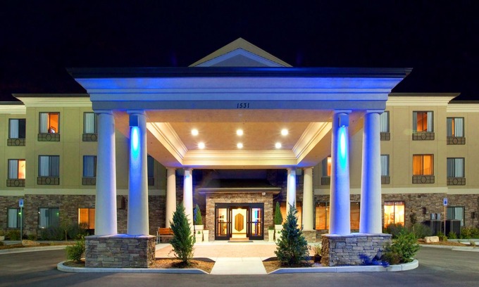 Tooele Hotel | Holiday Inn Express & Suites Tooele by IHG