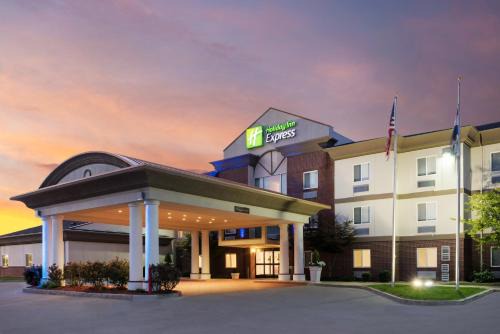 Warrenton Hotel | Holiday Inn Express Warrenton by IHG
