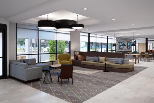 District Saint - Raymond - Vanier Hotel | Holiday Inn Gatineau - Ottawa by IHG