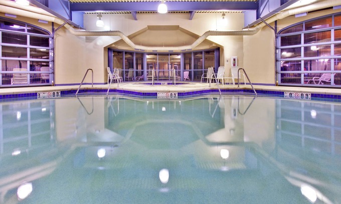 Council Bluffs Hotel | Holiday Inn Hotel & Suites Council Bluffs I-29 by IHG