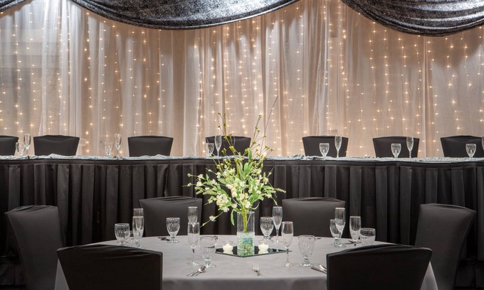 Urbandale Hotel | Holiday Inn Hotel & Suites Des Moines - Northwest by IHG
