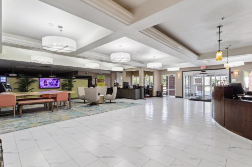 Slidell Hotel | Holiday Inn Hotel & Suites Slidell by IHG