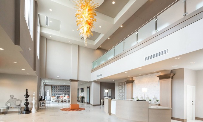 Davenport Hotel | Holiday Inn Hotel & Suites Davenport by IHG