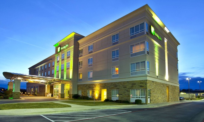 Killeen Hotel | Holiday Inn Killeen - Fort Cavazos Area by IHG