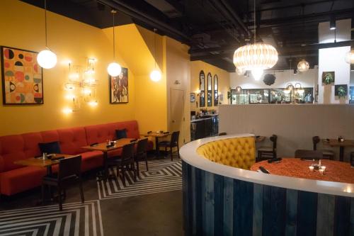 Historic Downtown Lancaster Hotel | Holiday Inn Lancaster by IHG